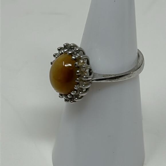Vintage HGE IPC Marking 14 K Honey Color Stone Tiger Eye Ring Size 5 - Picture 2 of 10